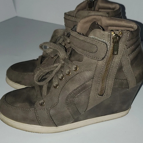 CANDIES Womens BOOTS Booties SIZE 9.5 M Brown Leather Suede Wedge Ankle - Picture 6 of 11